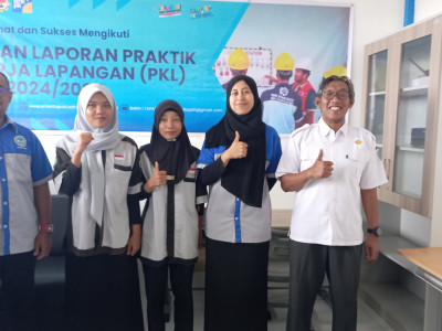 Ujian Laporan PKL Siswa Tahun 2024